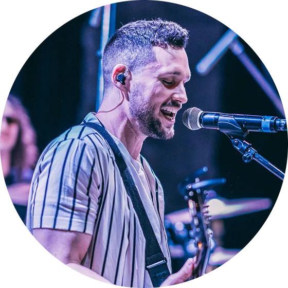 Noah Spott on stage performing